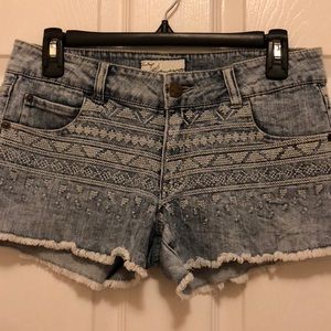 Adorable denim shorts